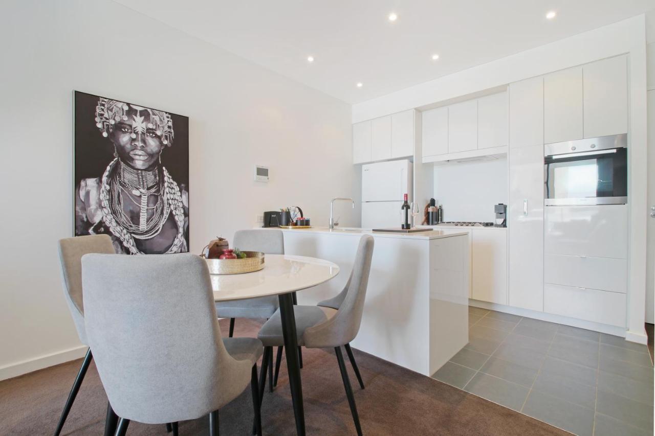 Lux 2Br Apt On Hindmarsh Sq-Pool-Gym-Sauna-Parking Adelaida Exterior foto
