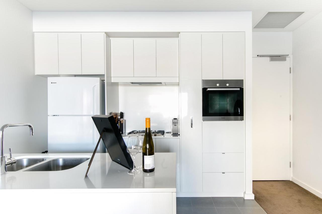 Lux 2Br Apt On Hindmarsh Sq-Pool-Gym-Sauna-Parking Adelaida Exterior foto
